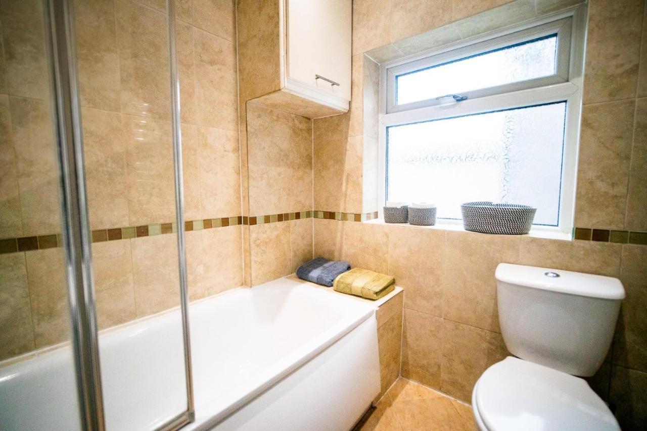 Stay With Serena Homes , One Bedroom Apartment Purley Exterior foto
