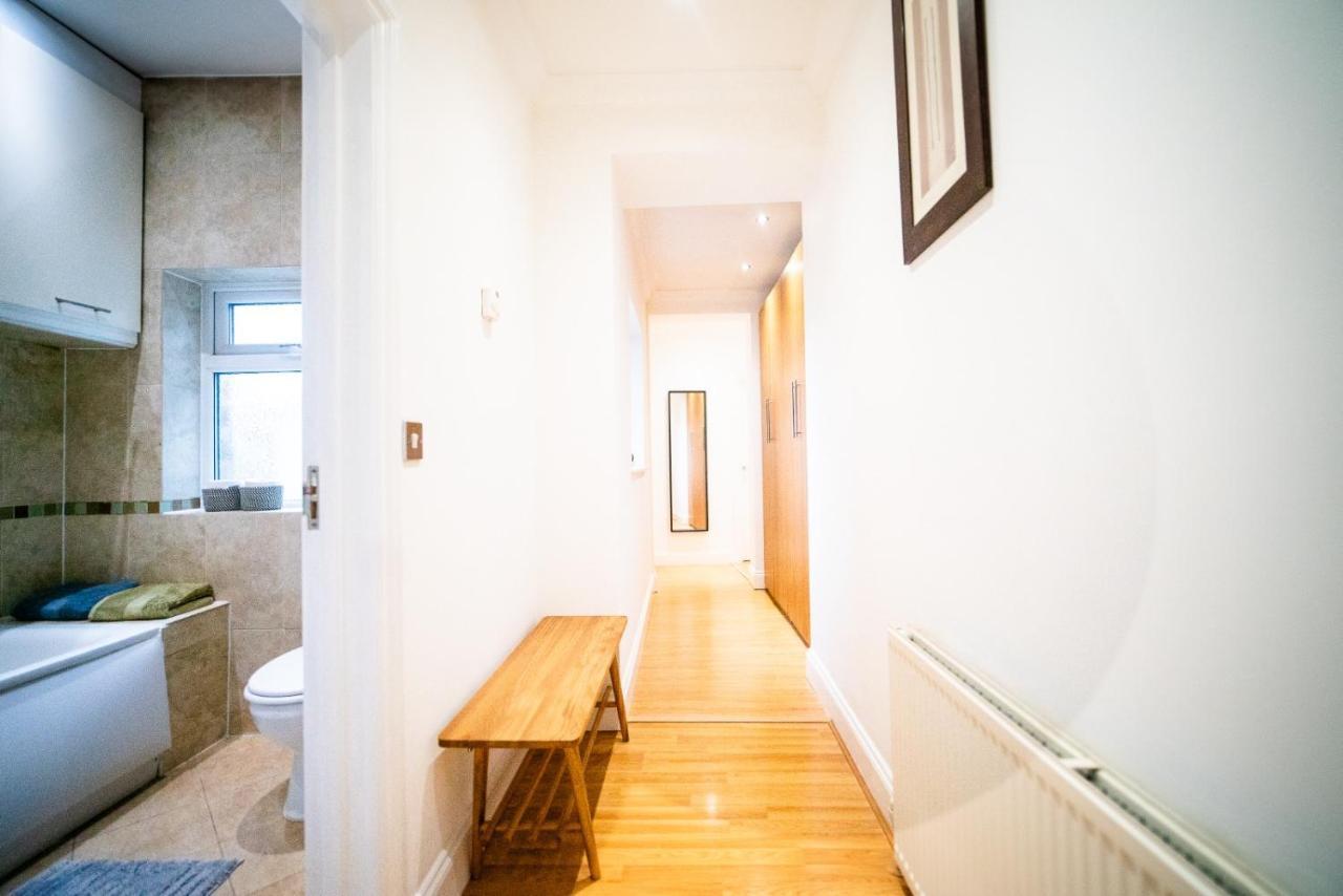 Stay With Serena Homes , One Bedroom Apartment Purley Exterior foto